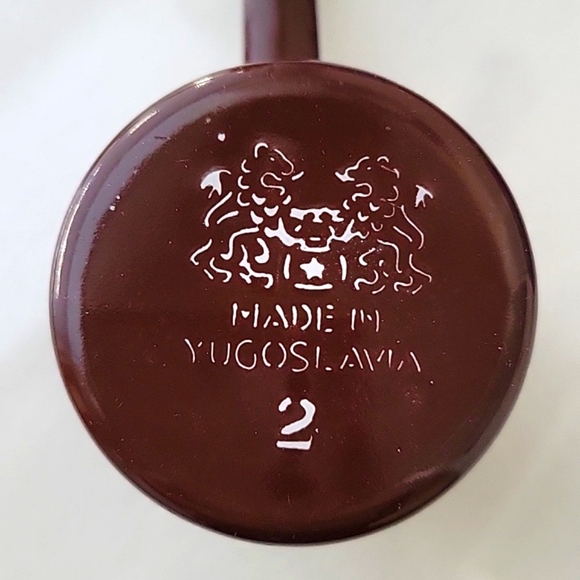 Vintage Brown Enamelware Long Handle Pouring Cup - Picture 5 of 6